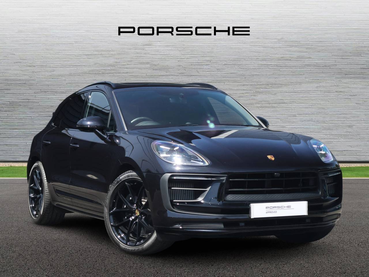 Main listing image - Porsche Macan