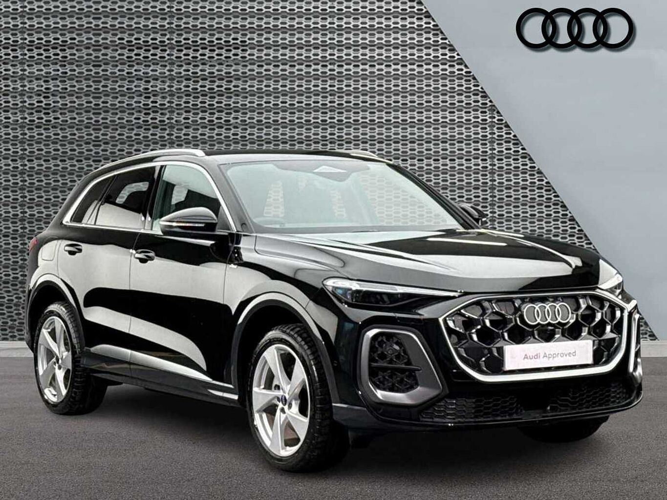 Main listing image - Audi Q5