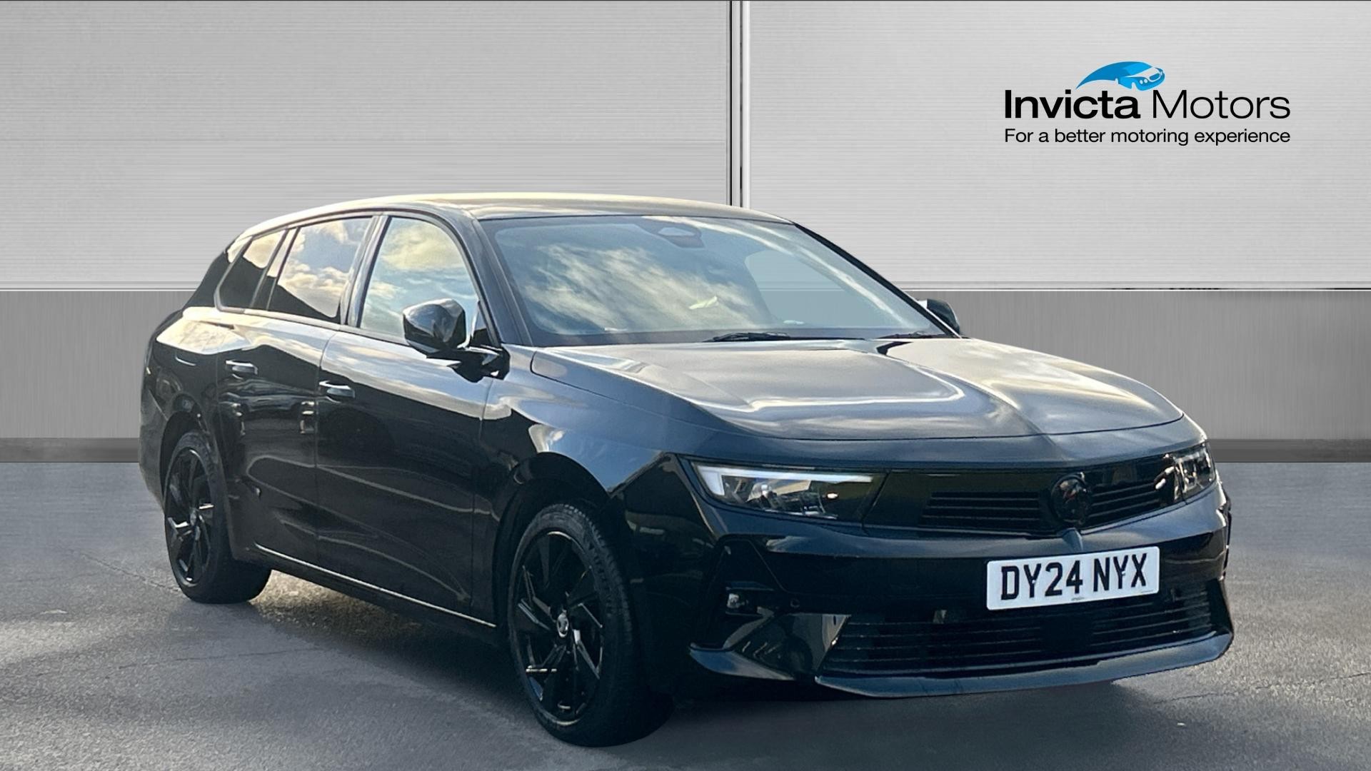 Main listing image - Vauxhall Astra Sports Tourer