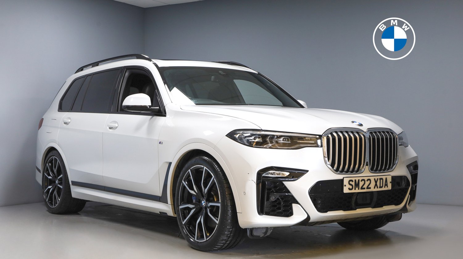 Main listing image - BMW X7