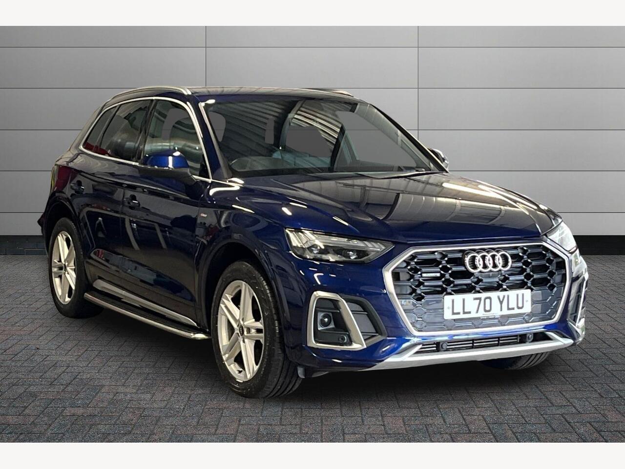 Main listing image - Audi Q5