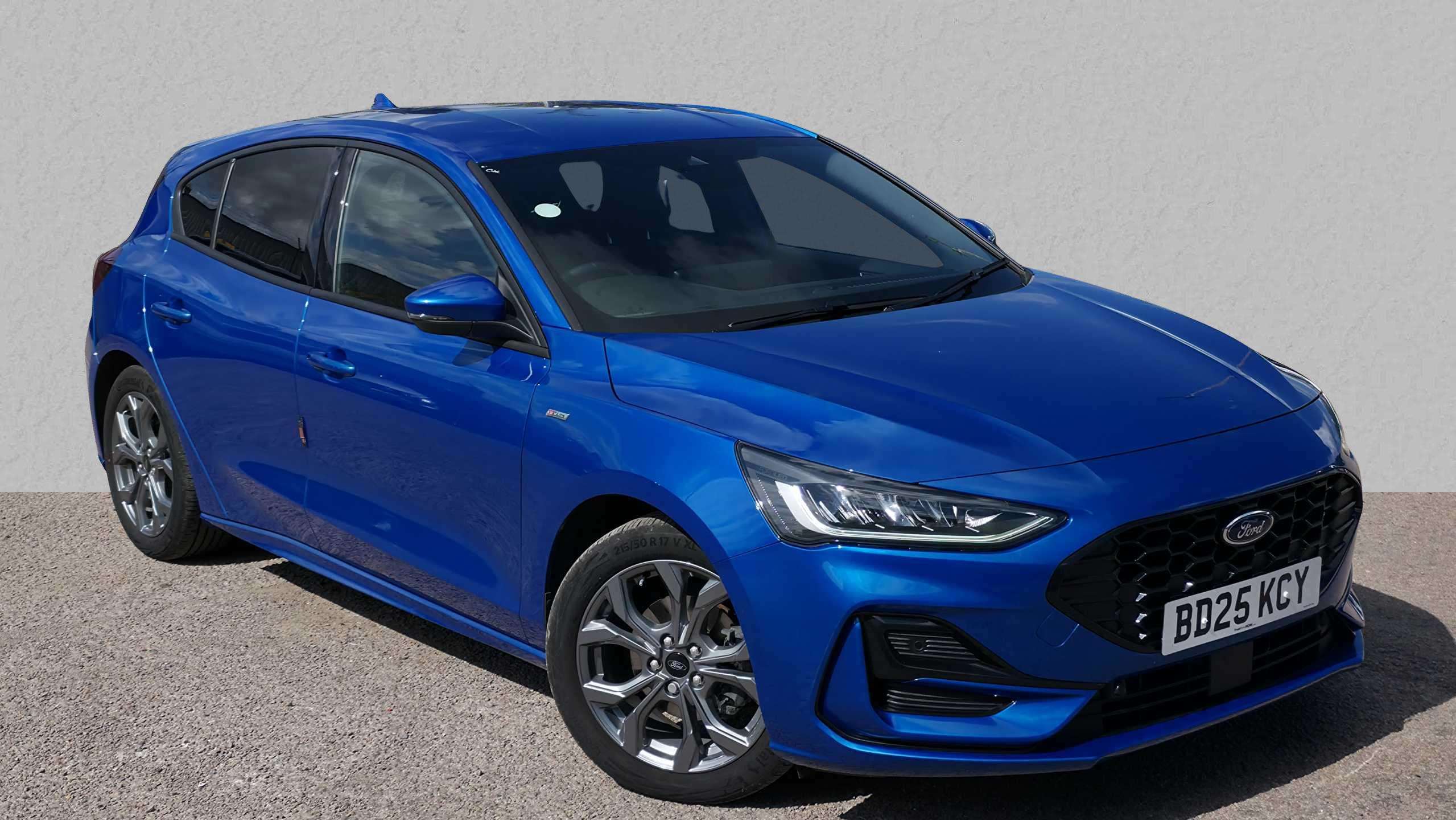 Main listing image - Ford Focus