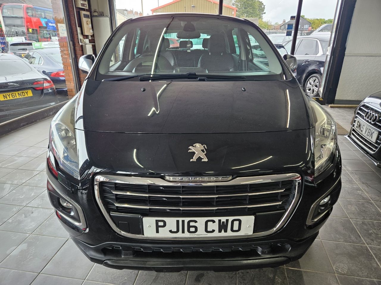 Main listing image - Peugeot 3008