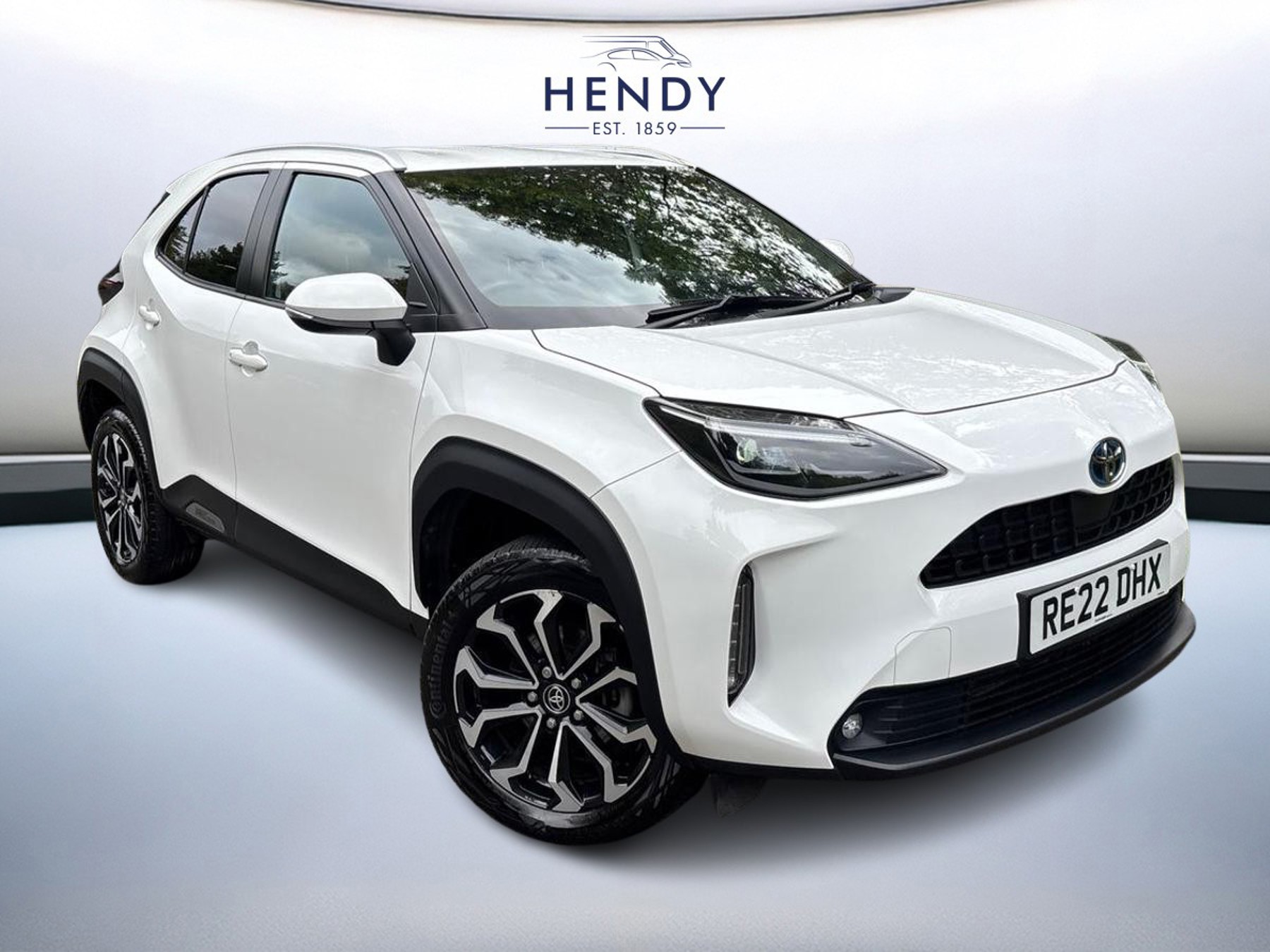 Main listing image - Toyota Yaris Cross