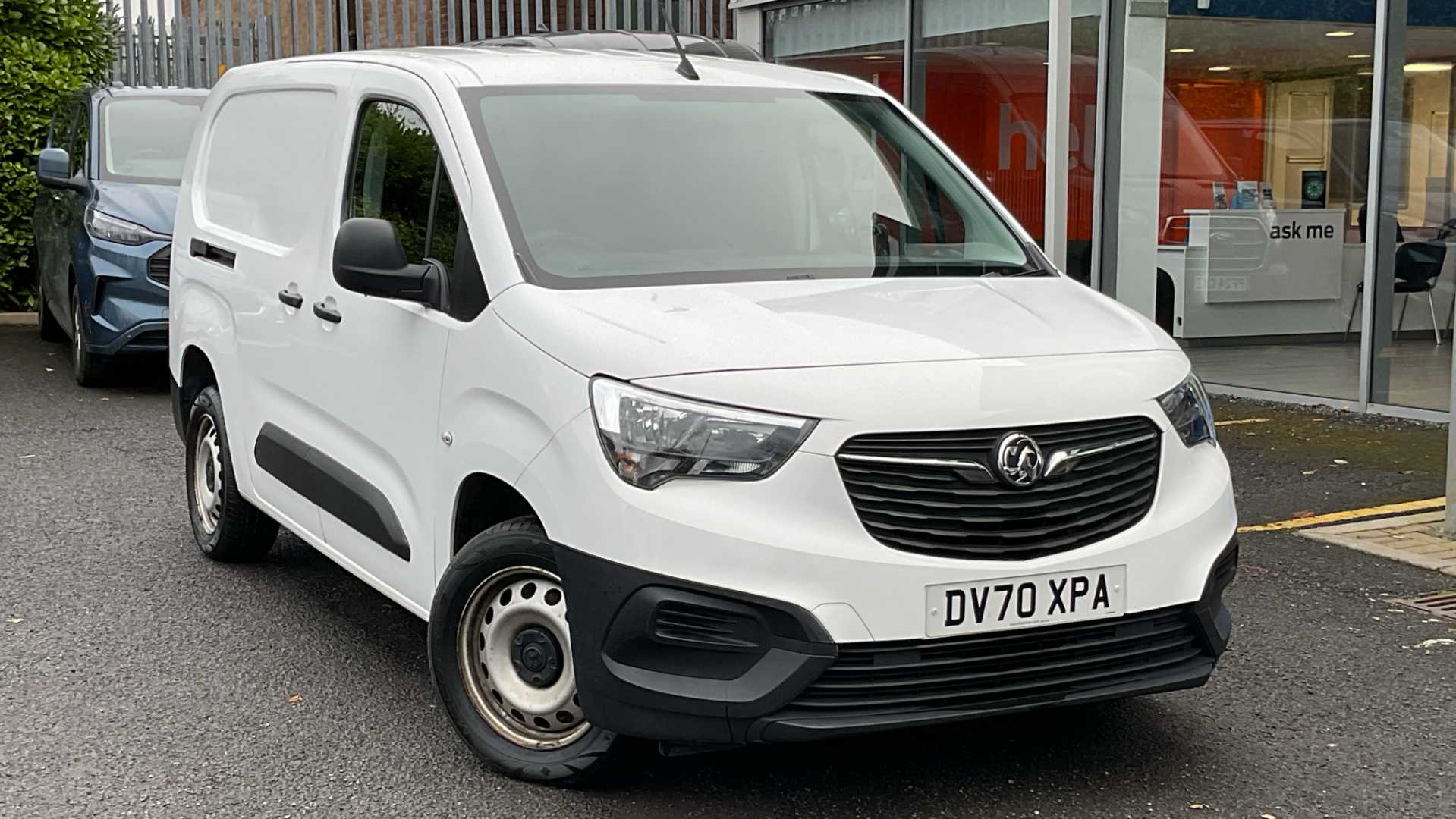 Main listing image - Vauxhall Combo Cargo