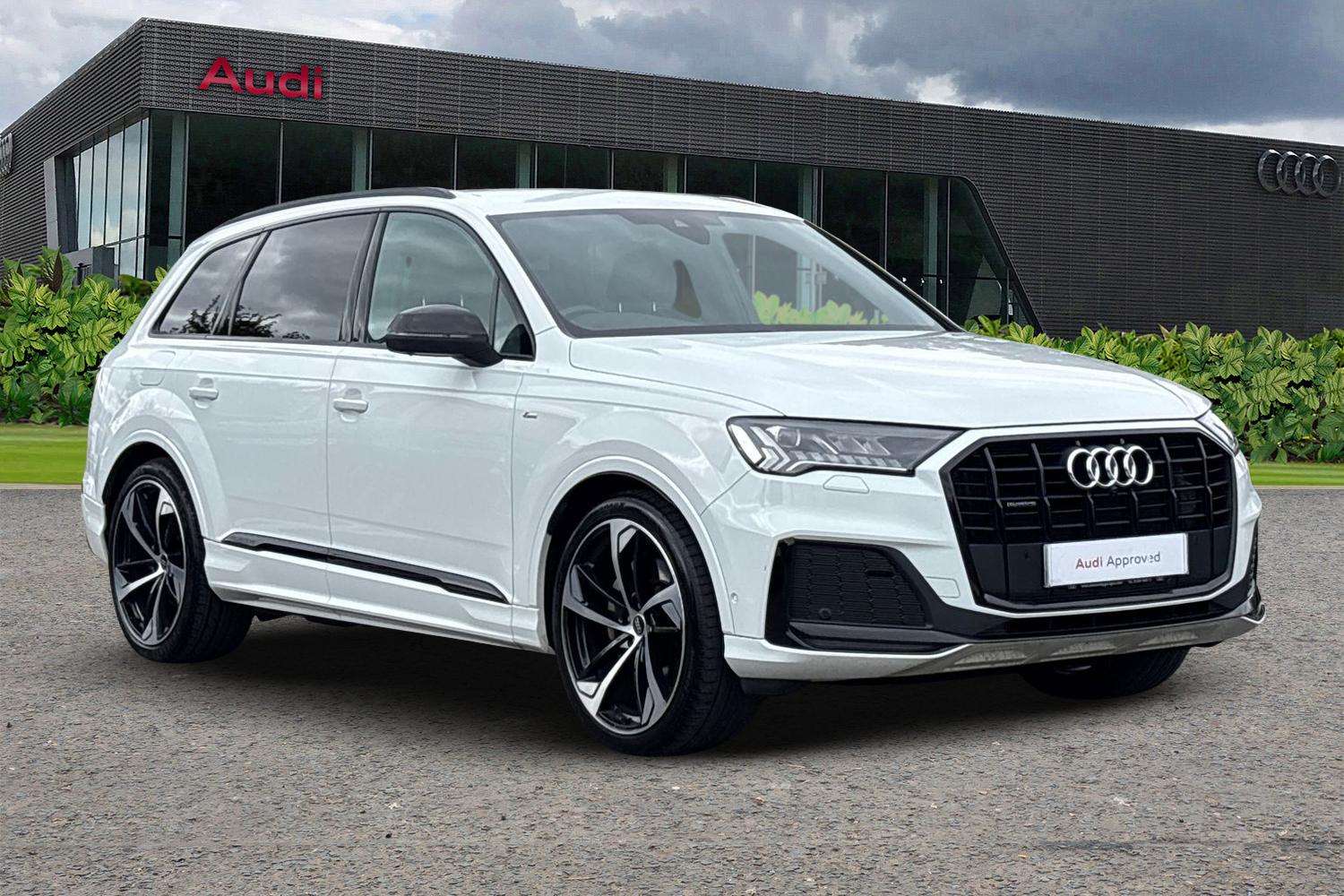 Main listing image - Audi Q7