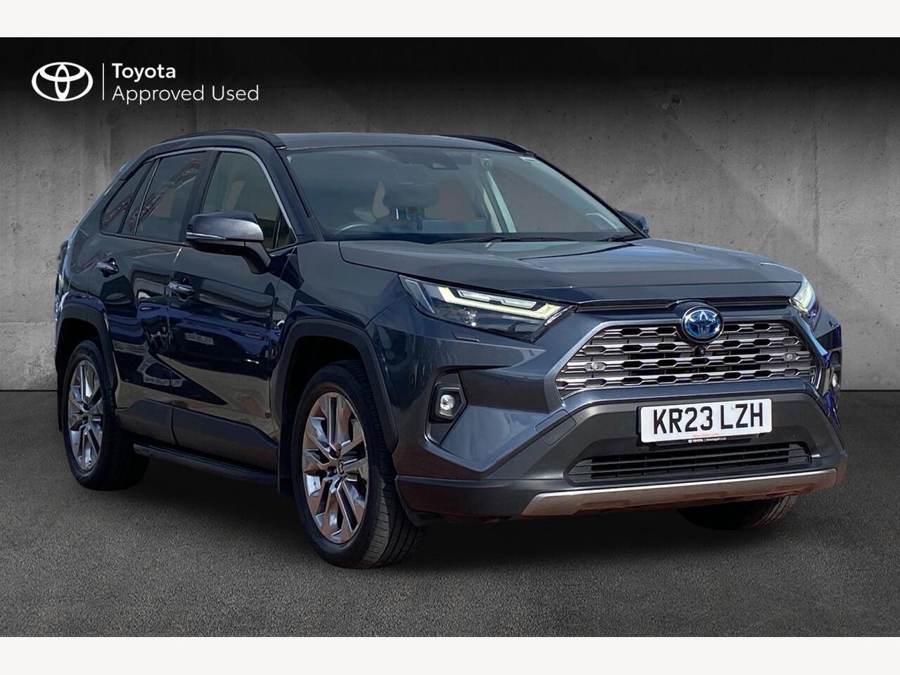 Main listing image - Toyota RAV4