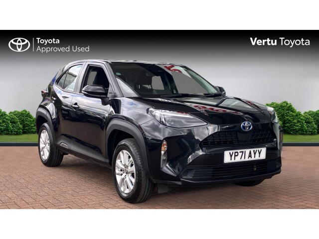 Main listing image - Toyota Yaris Cross