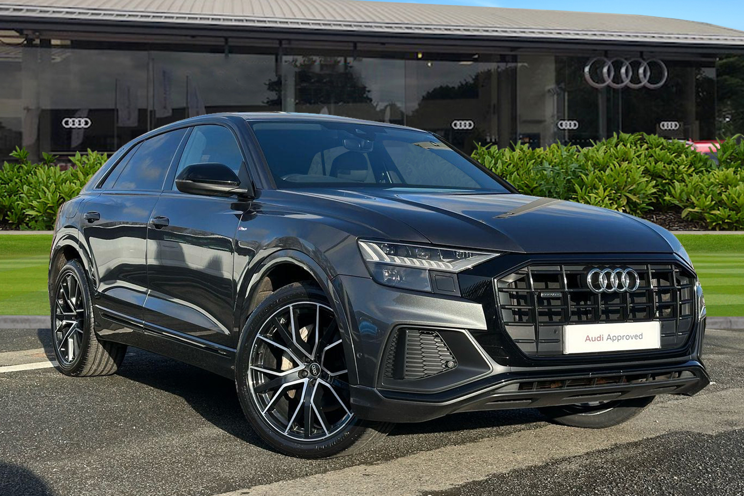 Main listing image - Audi Q8