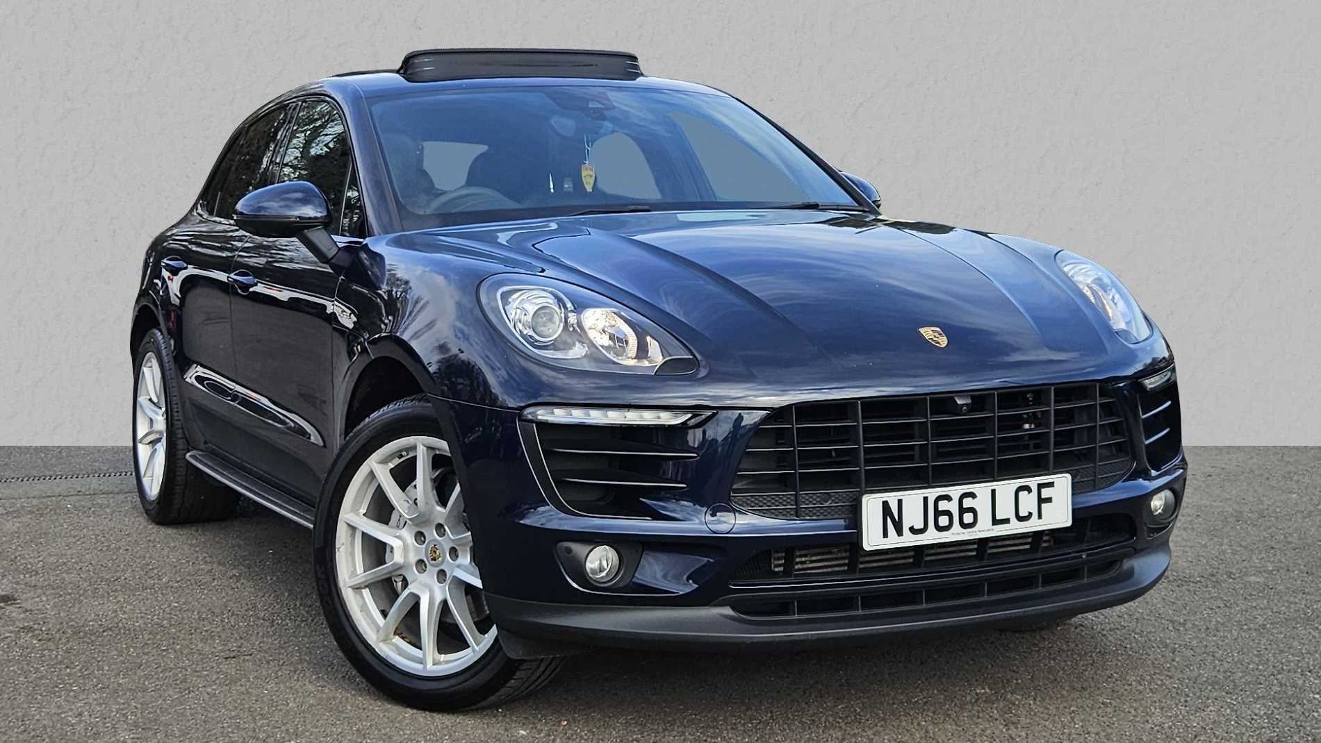 Main listing image - Porsche Macan