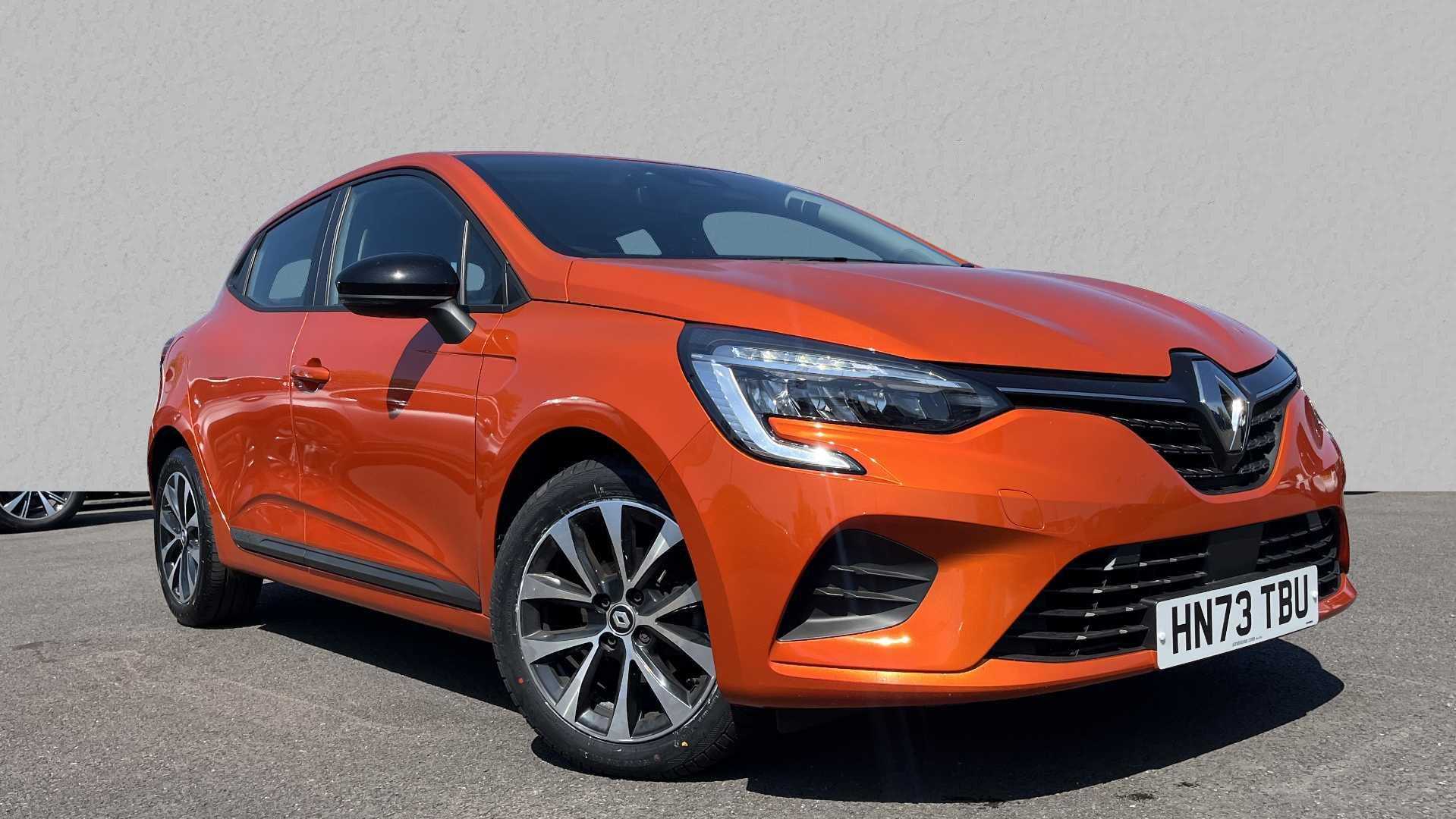 Main listing image - Renault Clio