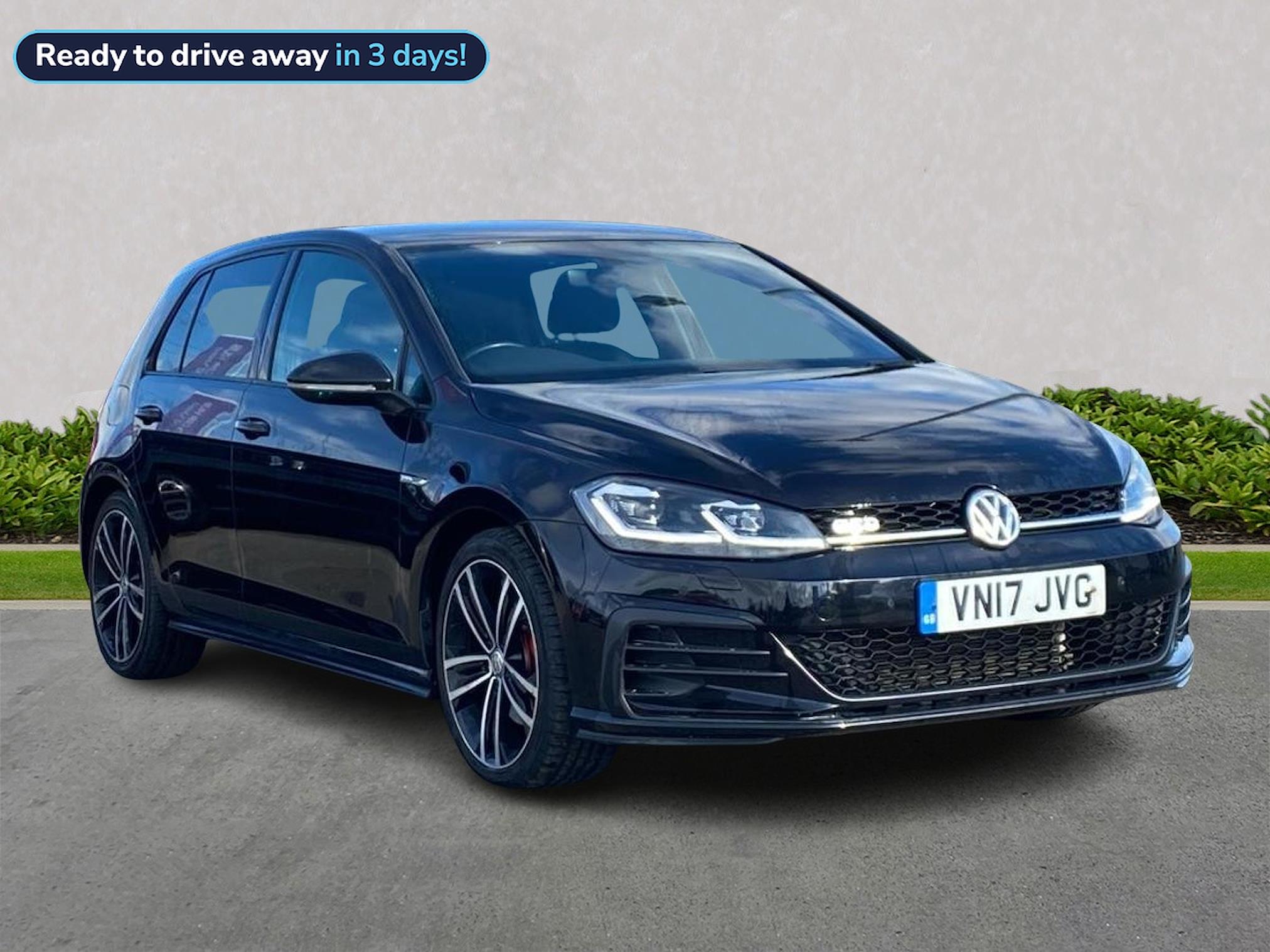 Main listing image - Volkswagen Golf