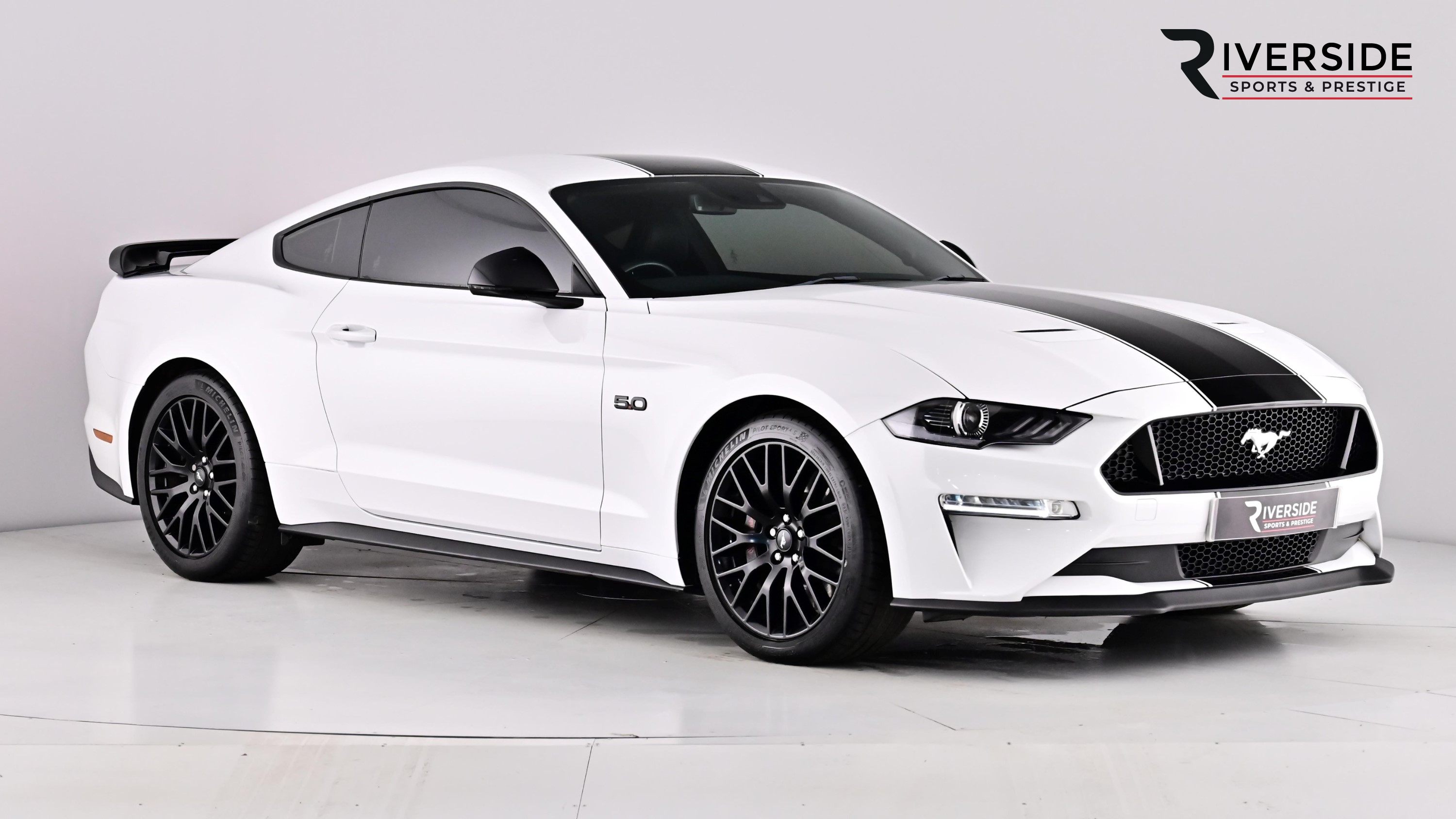 Main listing image - Ford Mustang