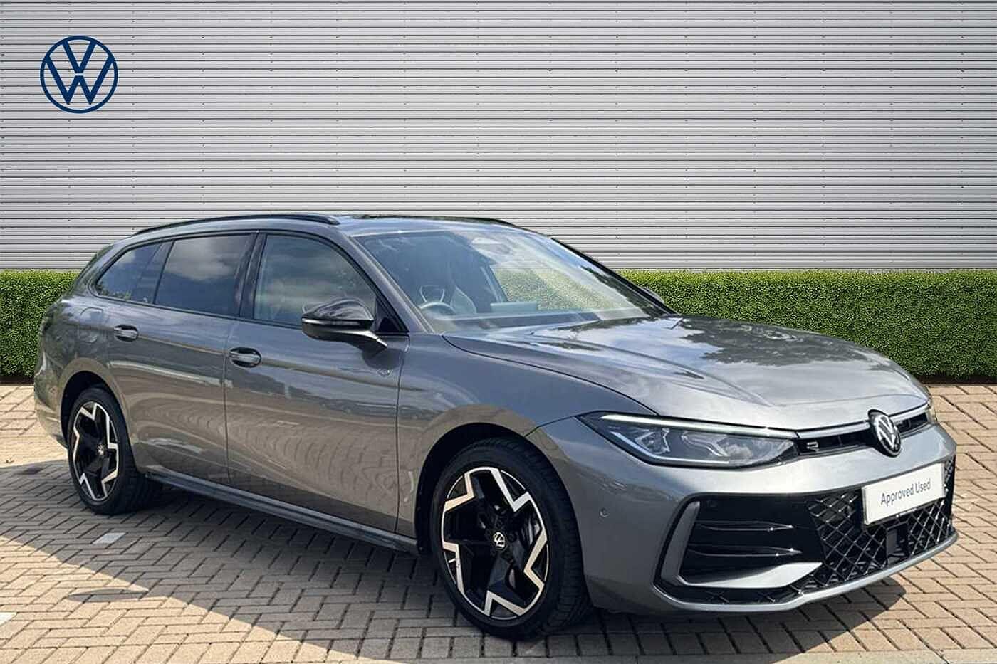 Main listing image - Volkswagen Passat