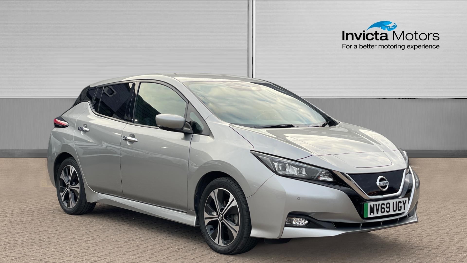 Main listing image - Nissan Leaf