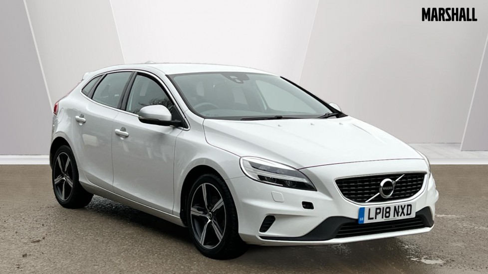 Main listing image - Volvo V40