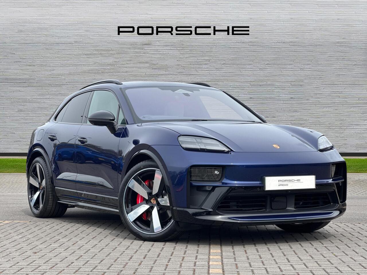 Main listing image - Porsche Macan