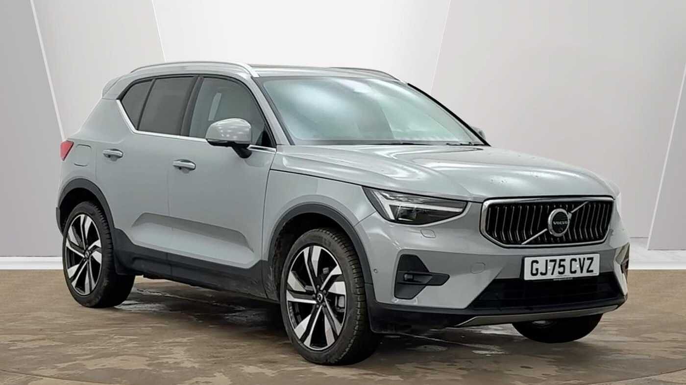 Main listing image - Volvo XC40