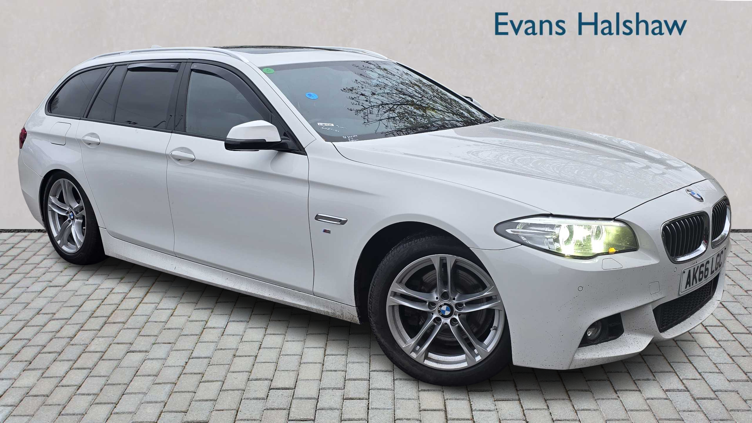 Main listing image - BMW 5 Series Touring
