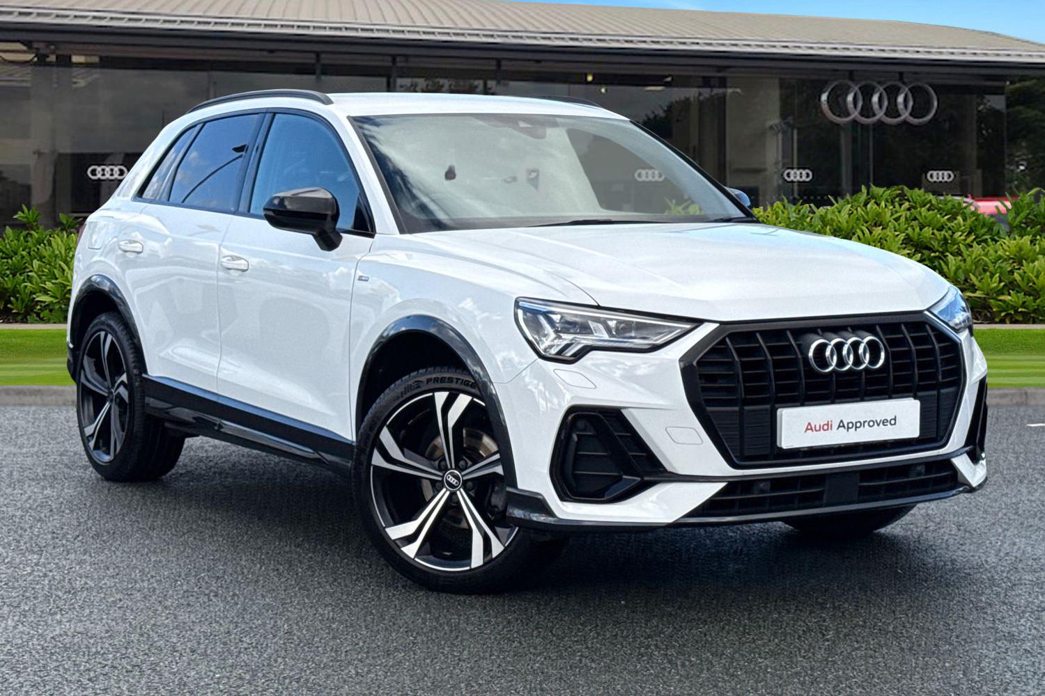 Main listing image - Audi Q3