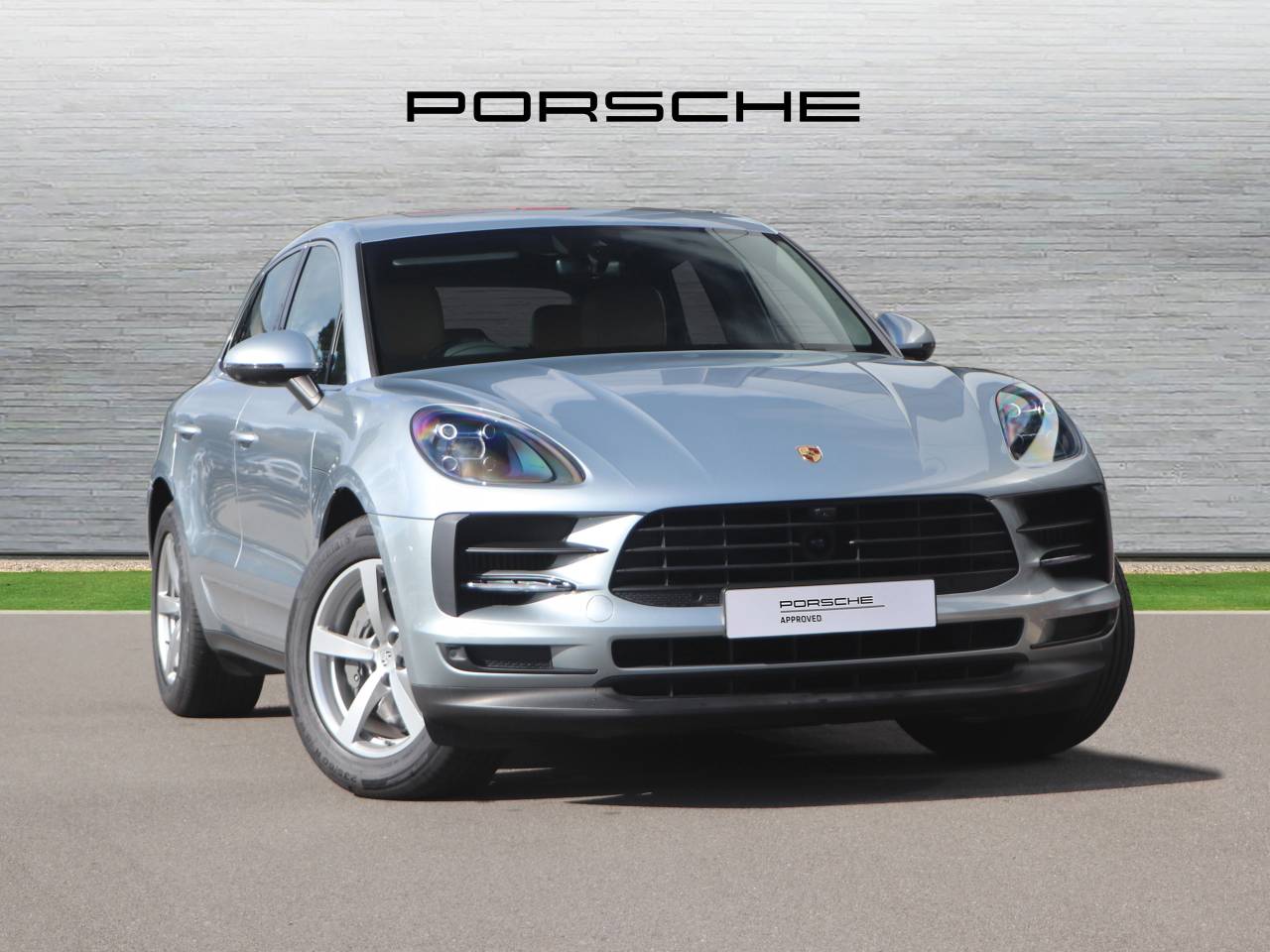 Main listing image - Porsche Macan