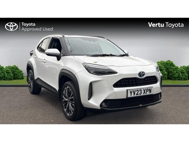 Main listing image - Toyota Yaris Cross