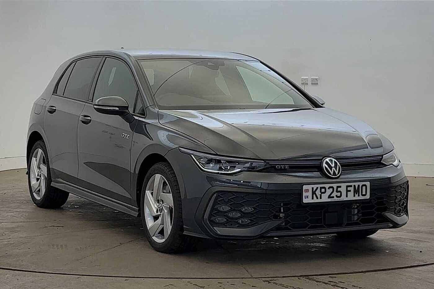 Main listing image - Volkswagen Golf GTE