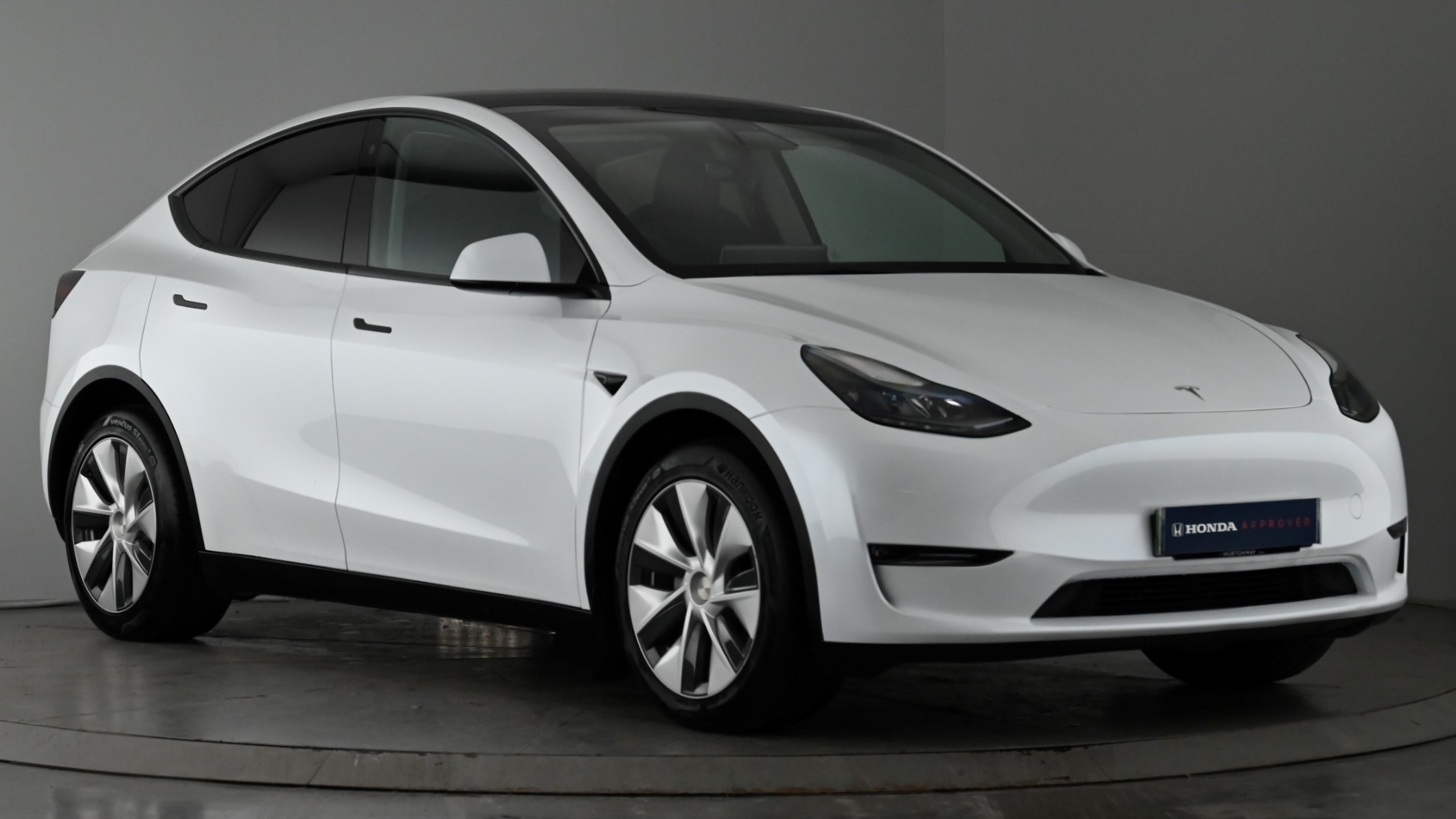 Main listing image - Tesla Model Y