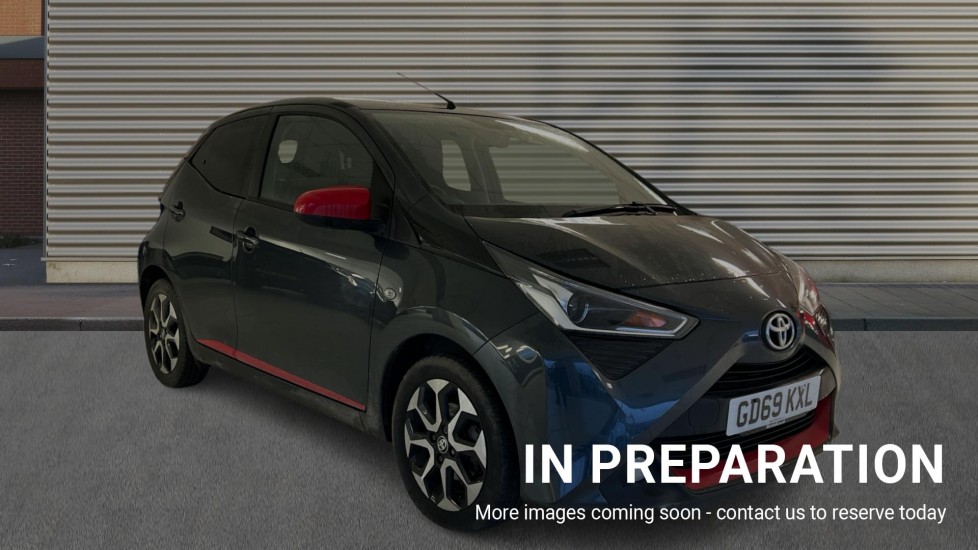 Main listing image - Toyota Aygo