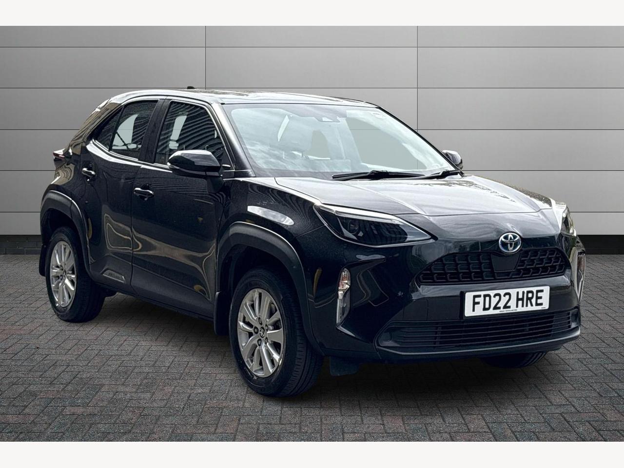 Main listing image - Toyota Yaris Cross