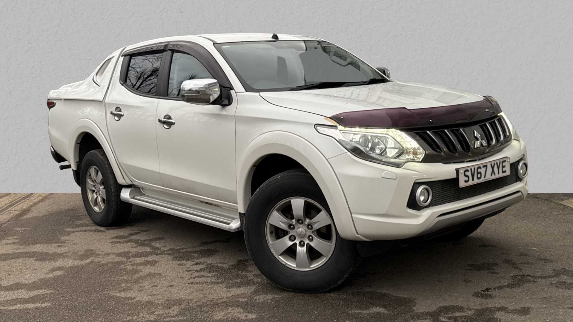 Main listing image - Mitsubishi L200