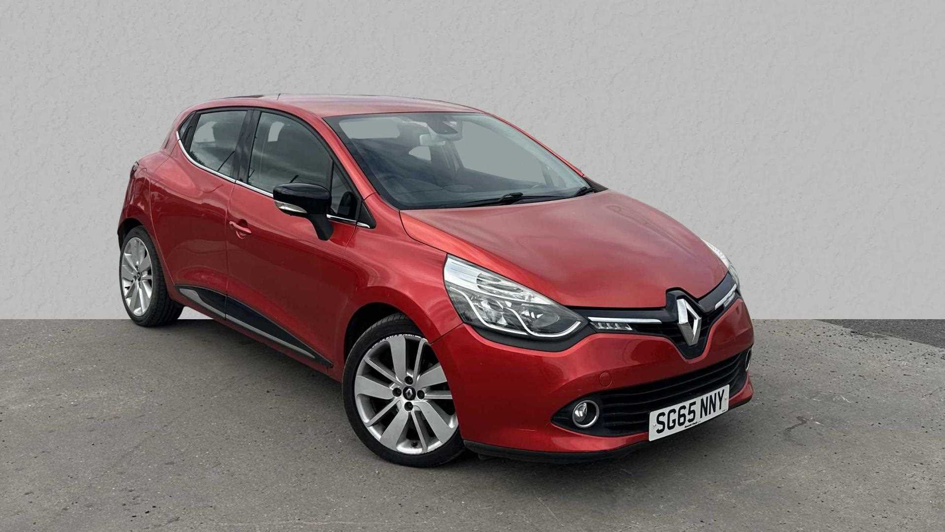 Main listing image - Renault Clio