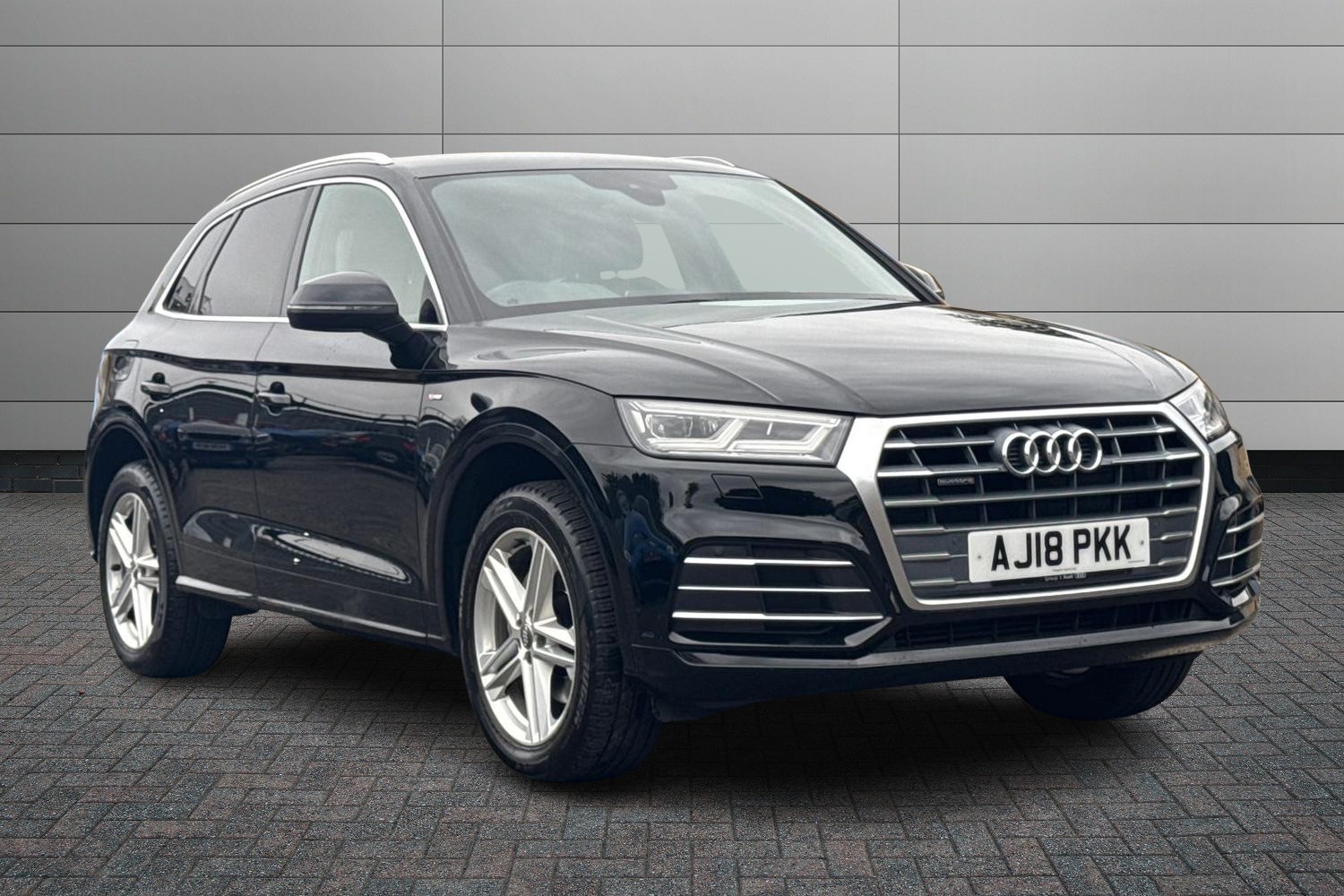 Main listing image - Audi Q5