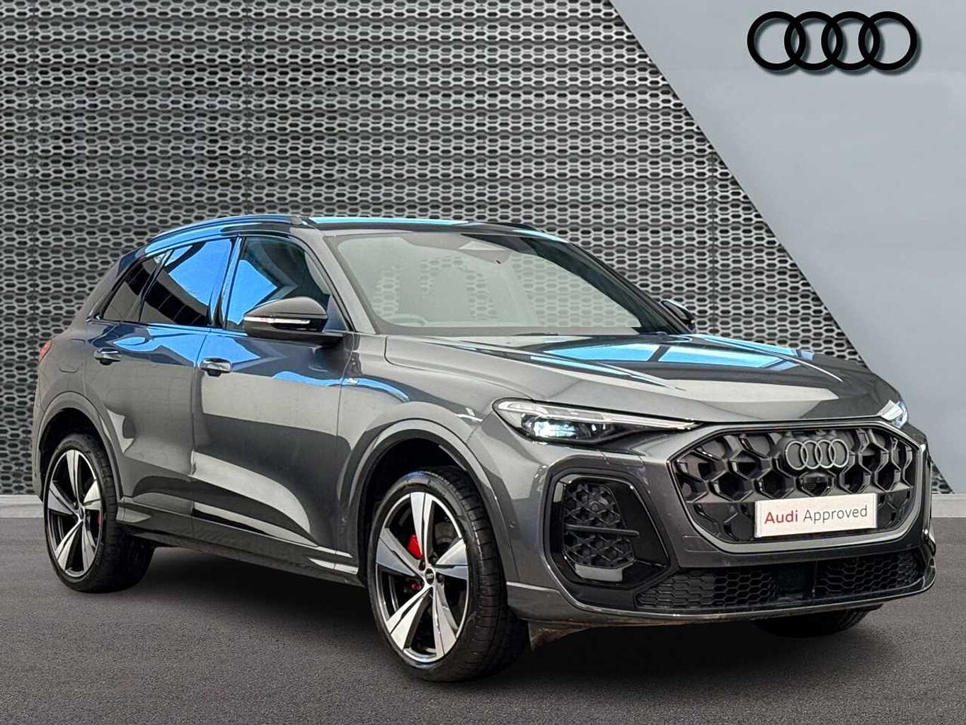 Main listing image - Audi Q5