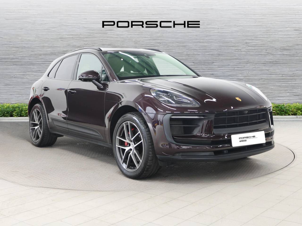 Main listing image - Porsche Macan