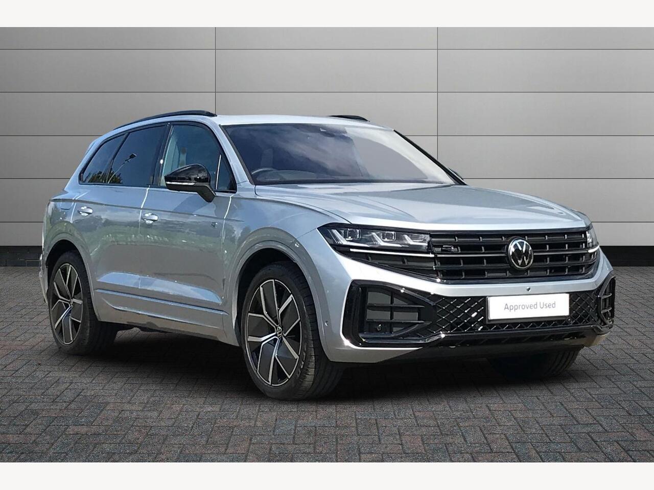 Main listing image - Volkswagen Touareg
