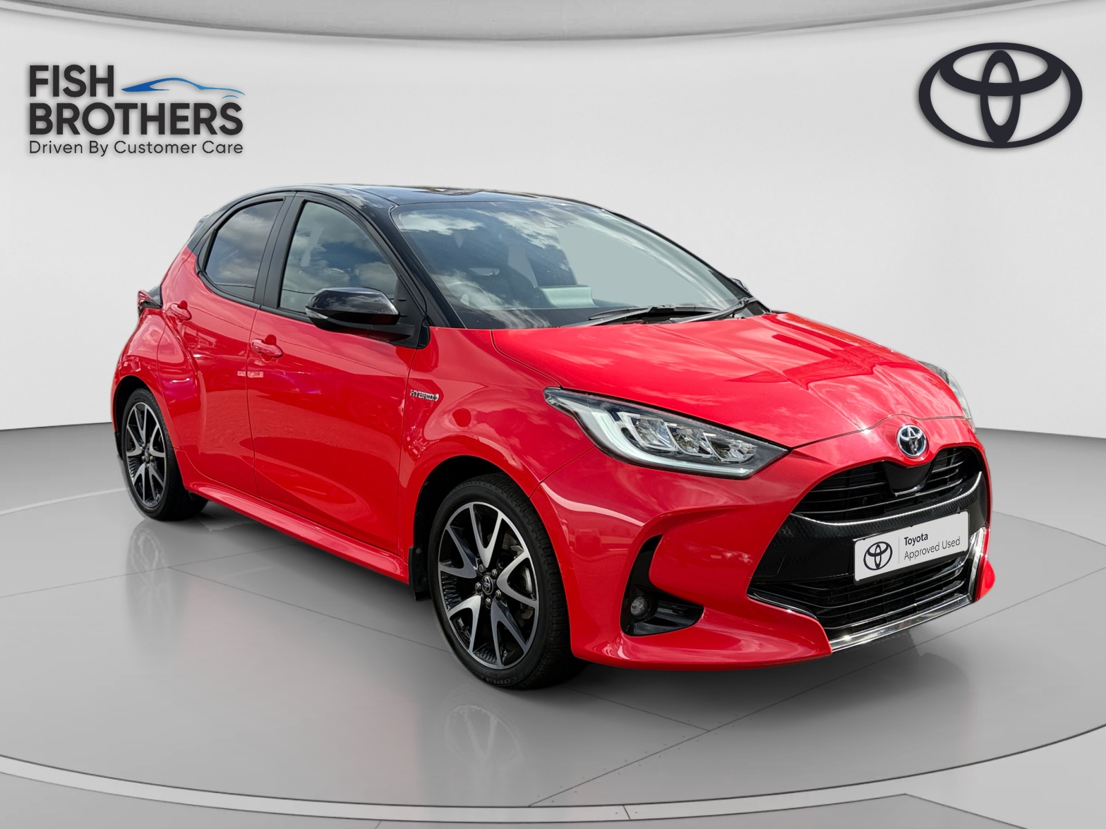 Main listing image - Toyota Yaris