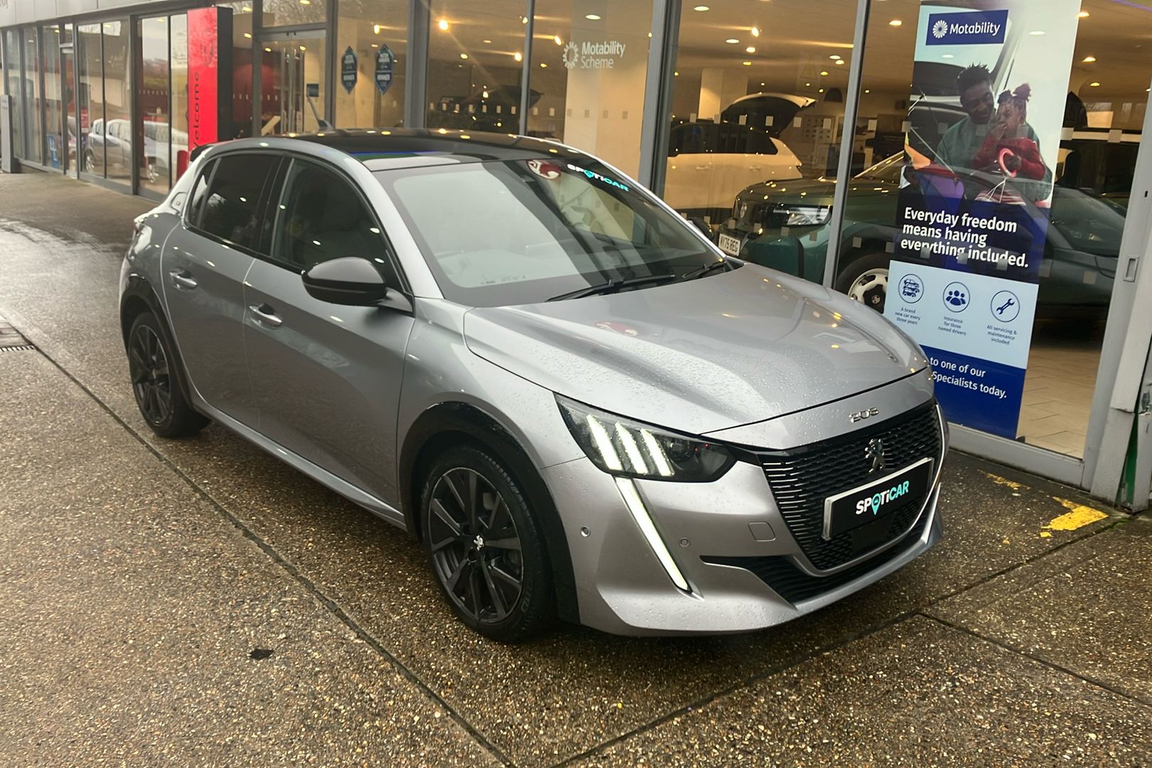 Main listing image - Peugeot 208