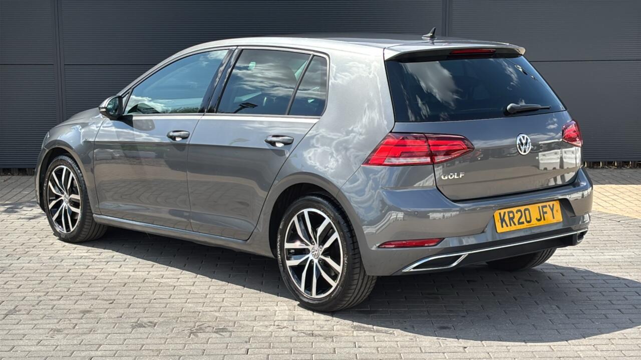 Main listing image - Volkswagen Golf