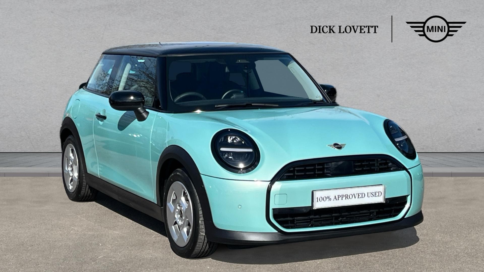Main listing image - MINI Hatchback