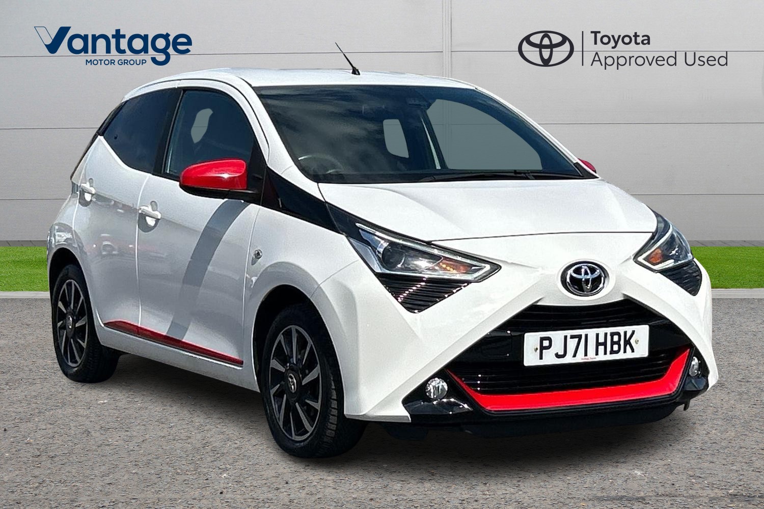 Main listing image - Toyota Aygo
