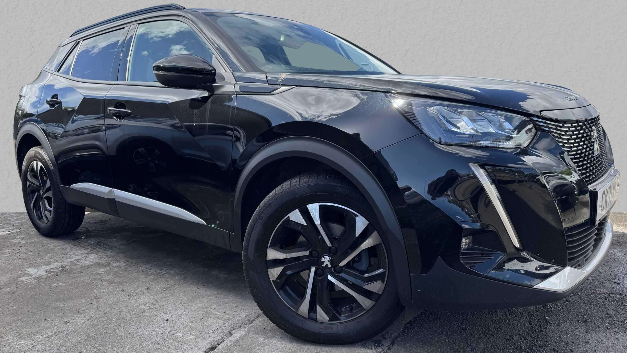 Main listing image - Peugeot 2008