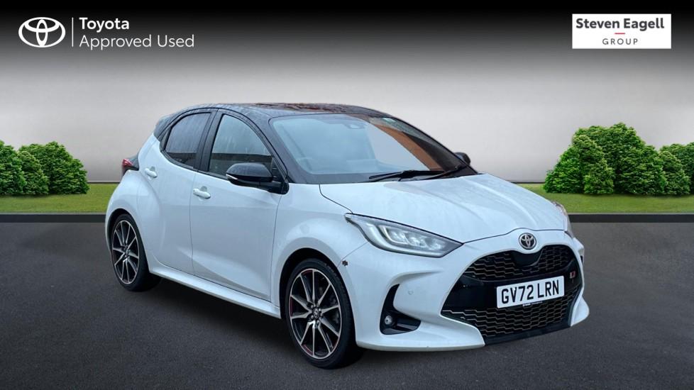 Main listing image - Toyota Yaris