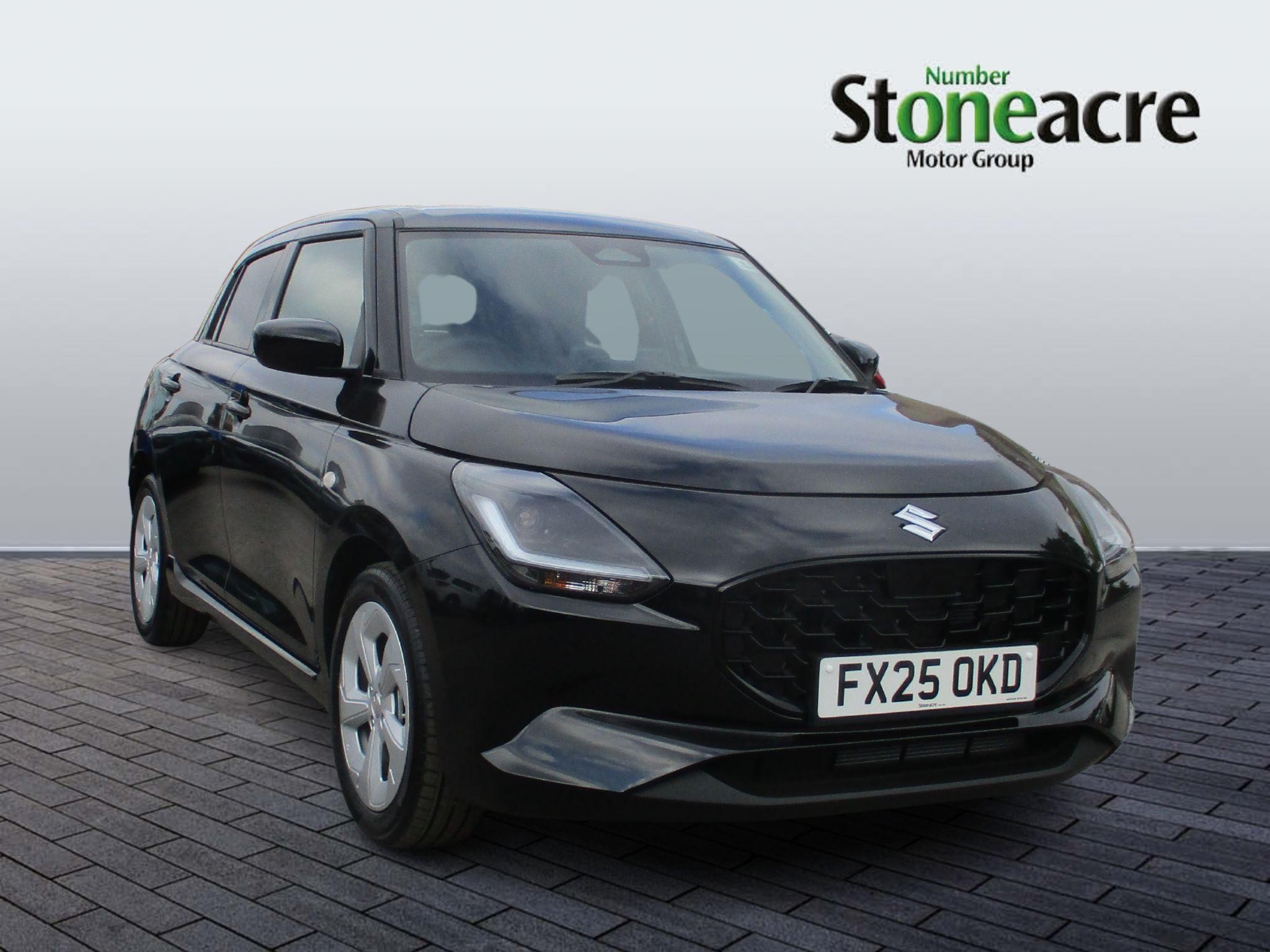 Main listing image - Suzuki Swift