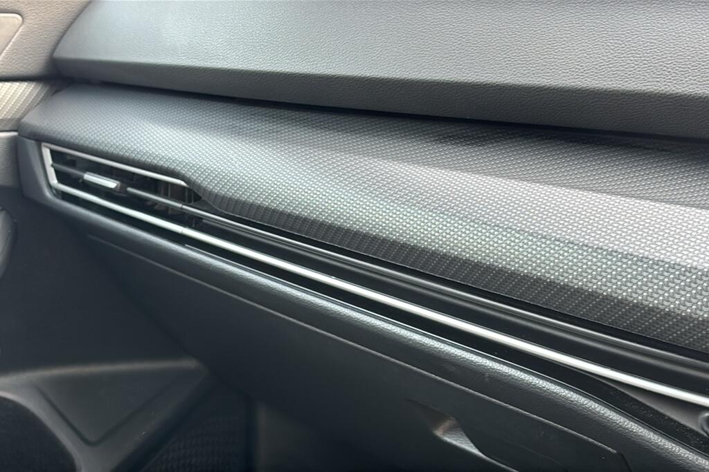 Main listing image - Volkswagen Golf Estate