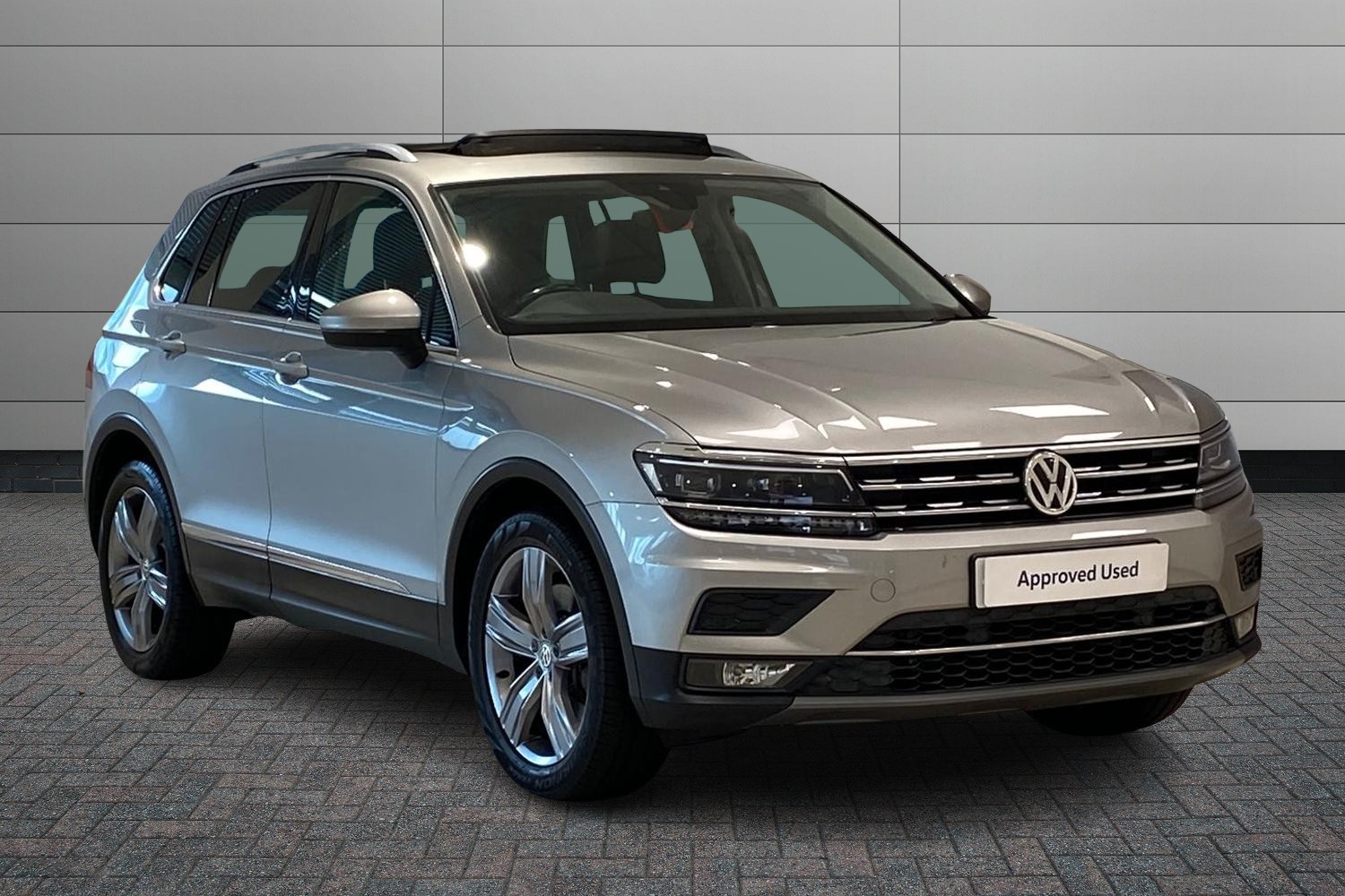 Main listing image - Volkswagen Tiguan