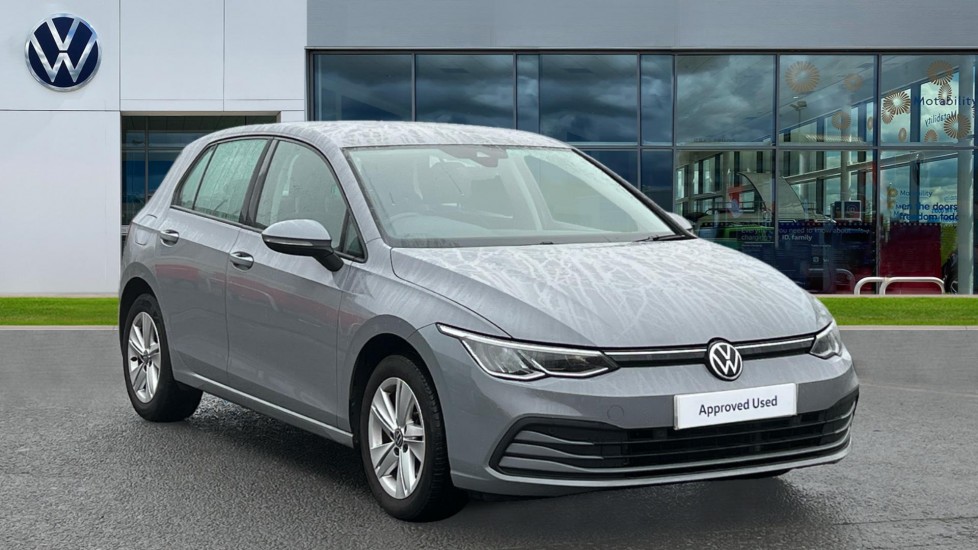 Main listing image - Volkswagen Golf