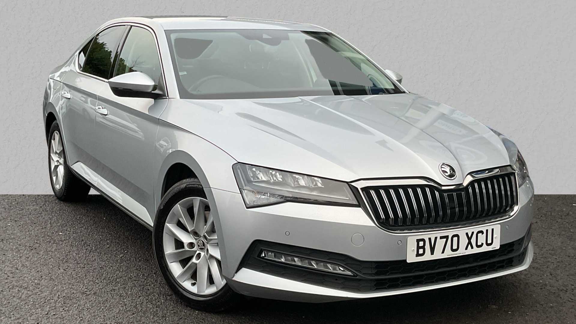 Main listing image - Skoda Superb