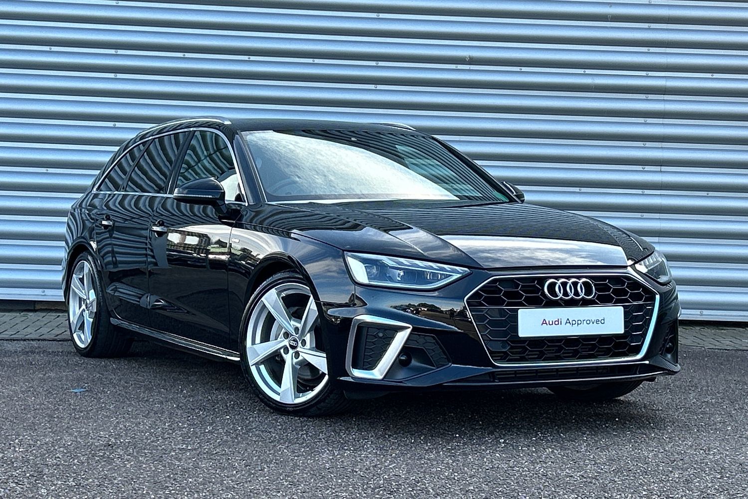 Main listing image - Audi A4 Avant