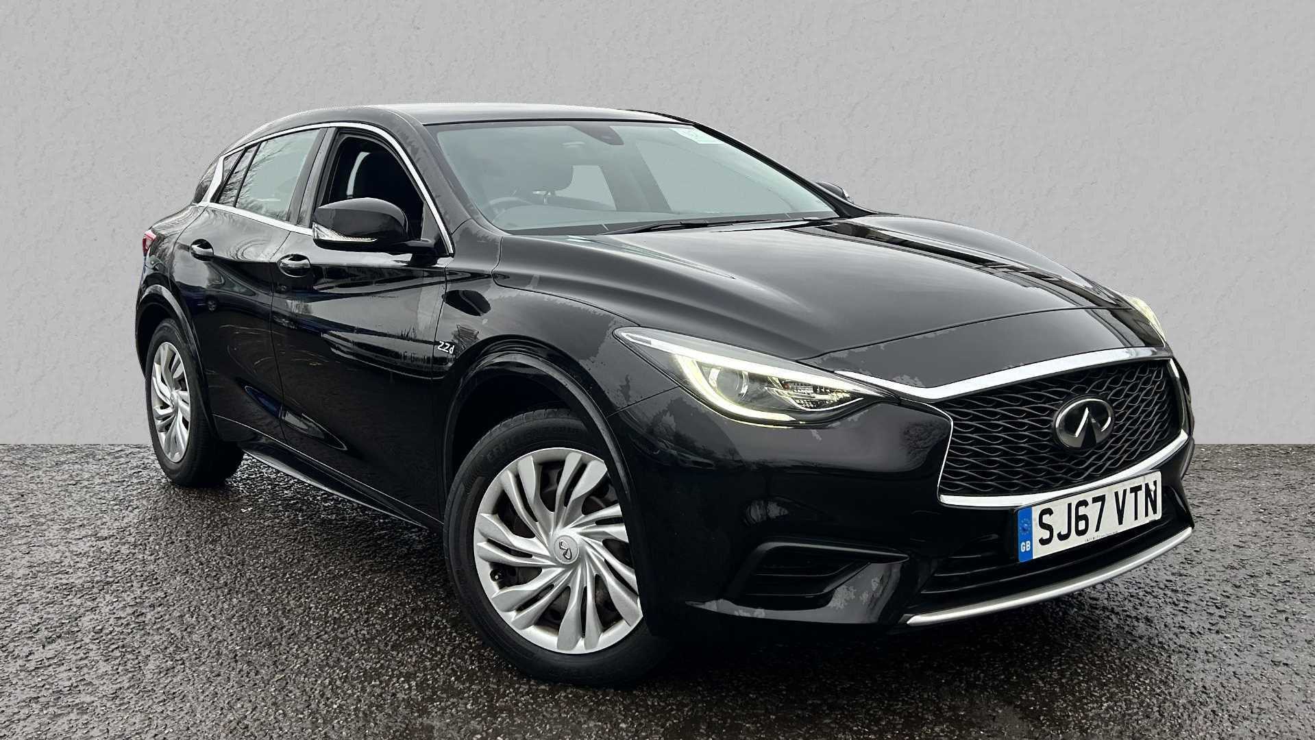 Main listing image - Infiniti Q30